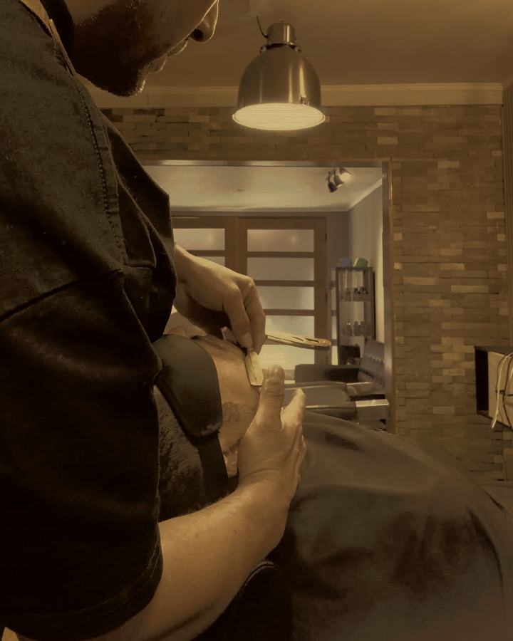 Afeitado con navaja en La Gran Barbería de Nicanor
